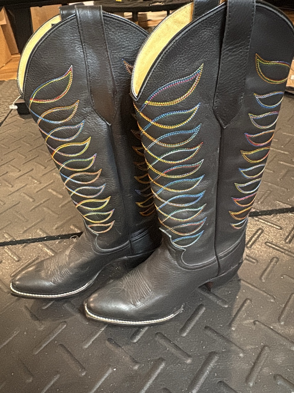 Justin Boots Black Leather Women's Western Boots w Rainbow Stitching - nwot 9.5